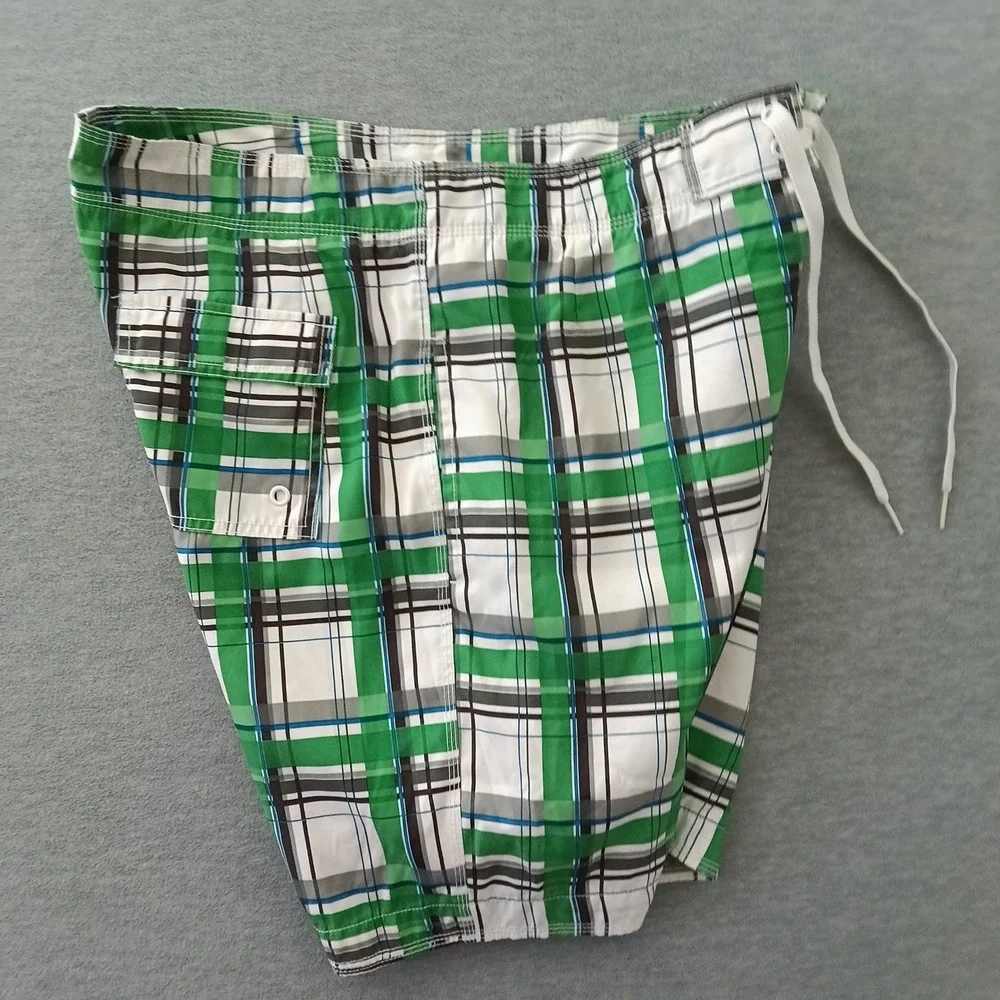Gap Mens Green Plaid Board Shorts Swim Trunks Size L Mesh Lined Drawstring
